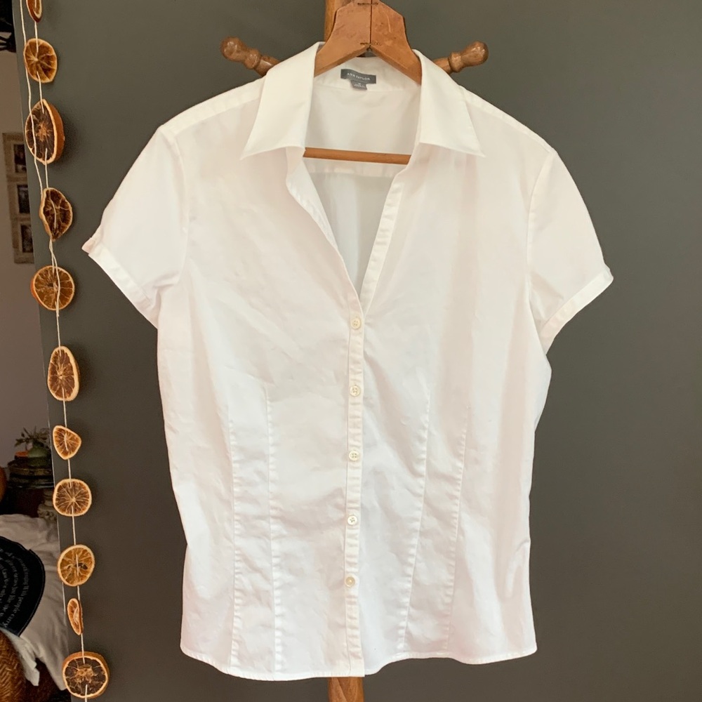 Ann Taylor White Collared Button Shirt